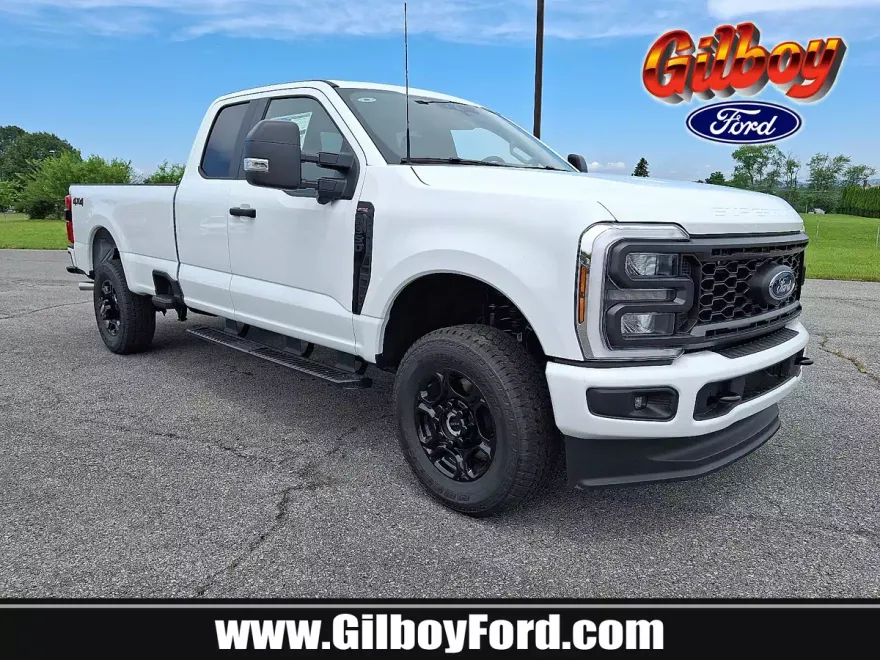 2025 Ford F-350 XL photo 1