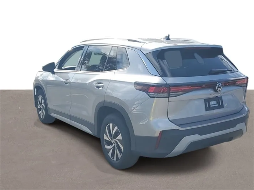 2025 Volkswagen Tiguan S photo 1