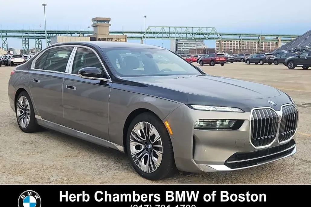 2025 Bmw i7 xDrive60 photo 1