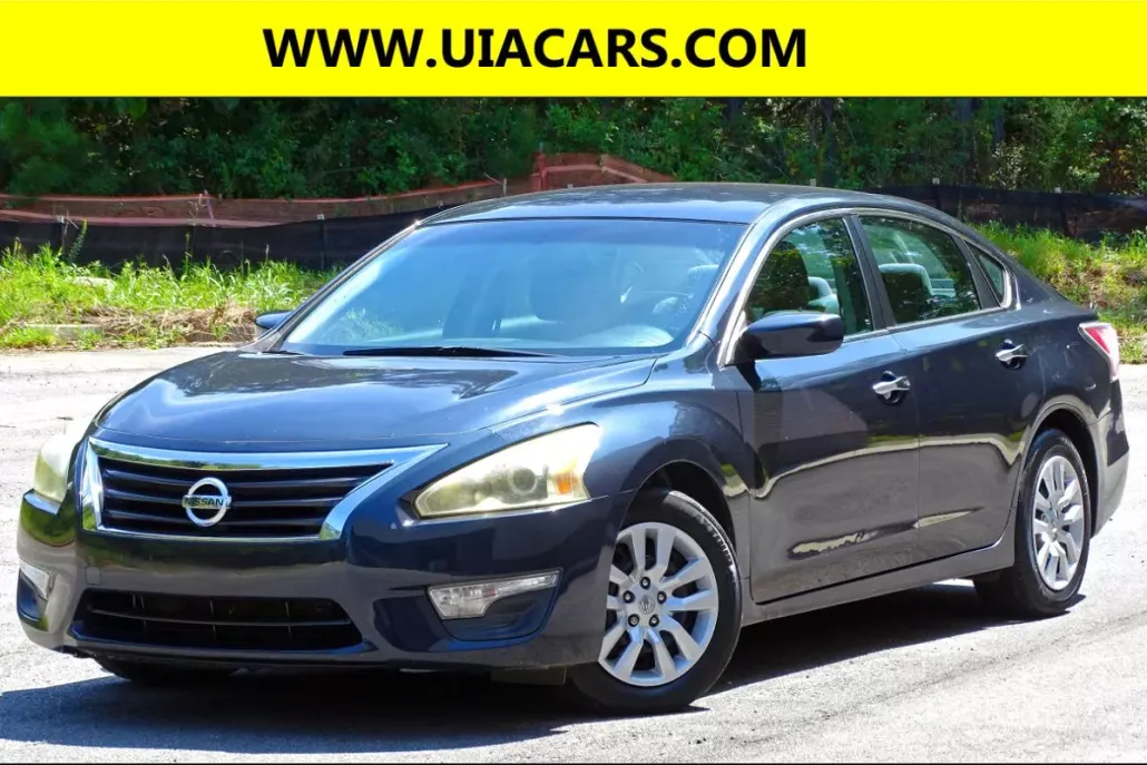2015 Nissan Altima 2.5 S photo 1