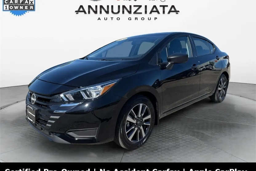 2024 Nissan Versa 1.6 S photo 1