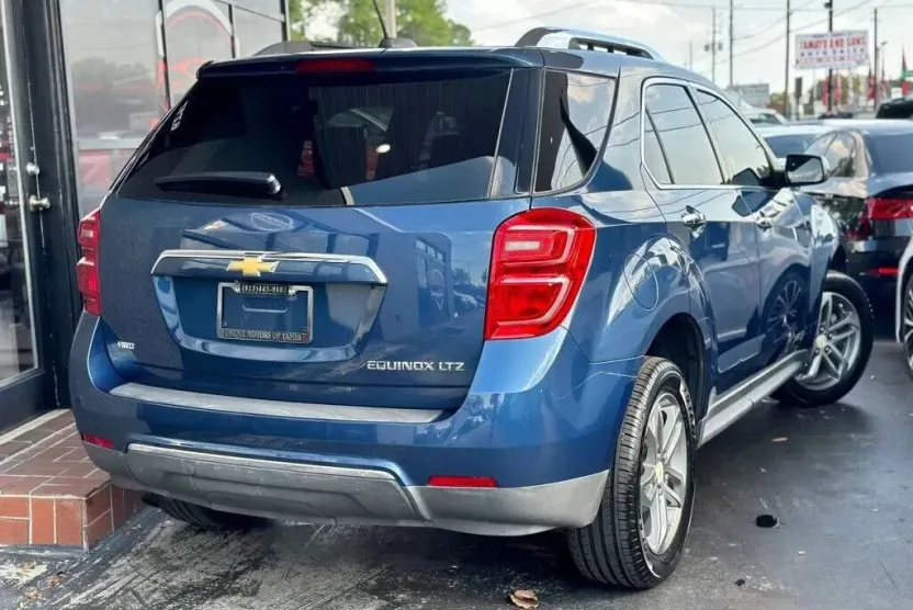 2016 Chevrolet Equinox LTZ photo 1