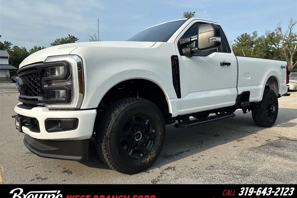 2025 Ford F-350 XL photo 1