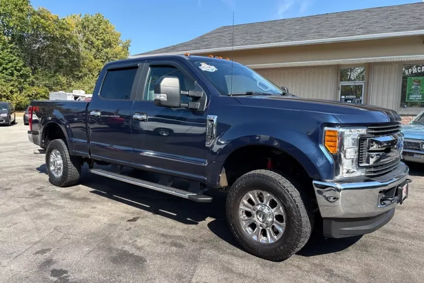 2017 Ford F-250 XL photo 1