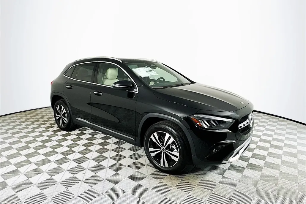 2026 Mercedes Benz GLA 250 photo 1