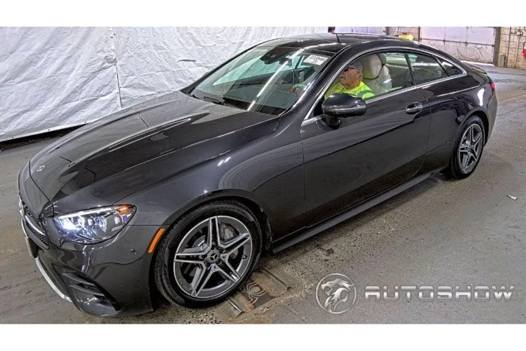 2022 Mercedes Benz E 450 4MATIC Coupe photo 1