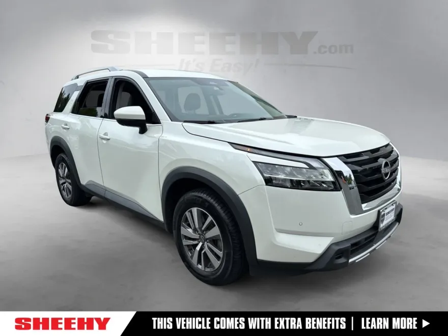 2023 Nissan Pathfinder SL photo 1