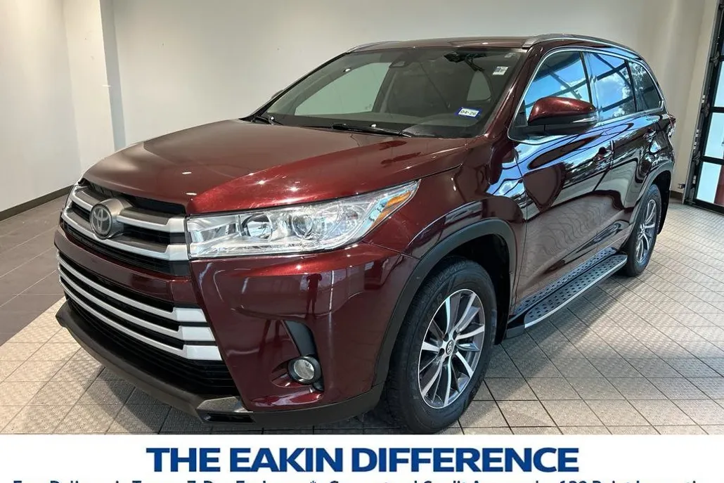 2017 Toyota Highlander XLE photo 1