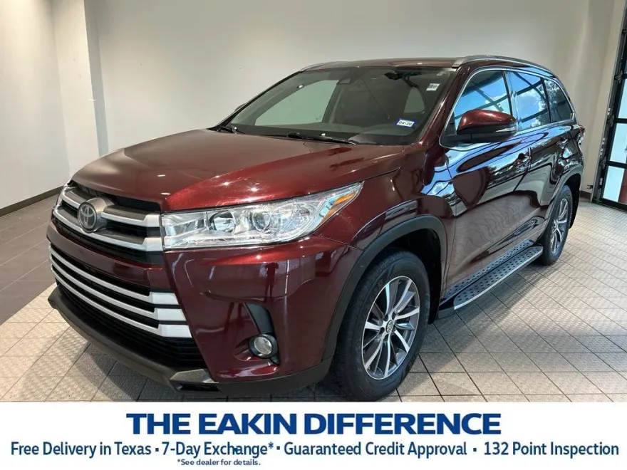 2017 Toyota Highlander XLE photo 1