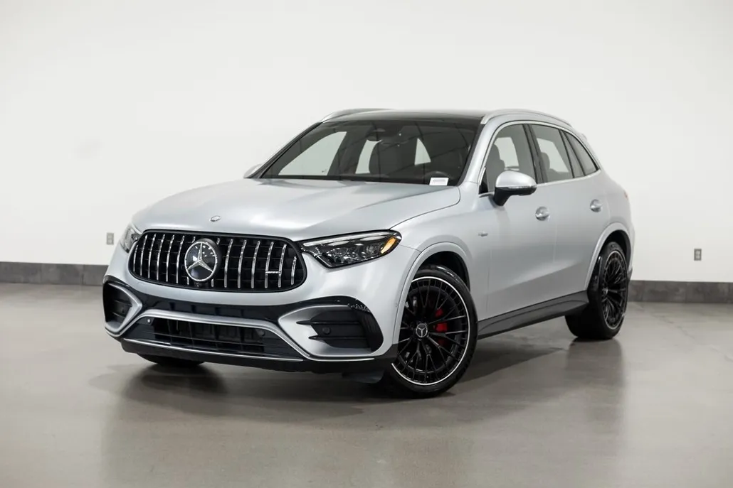 2024 Mercedes Benz GLC AMG 4MATIC photo 1