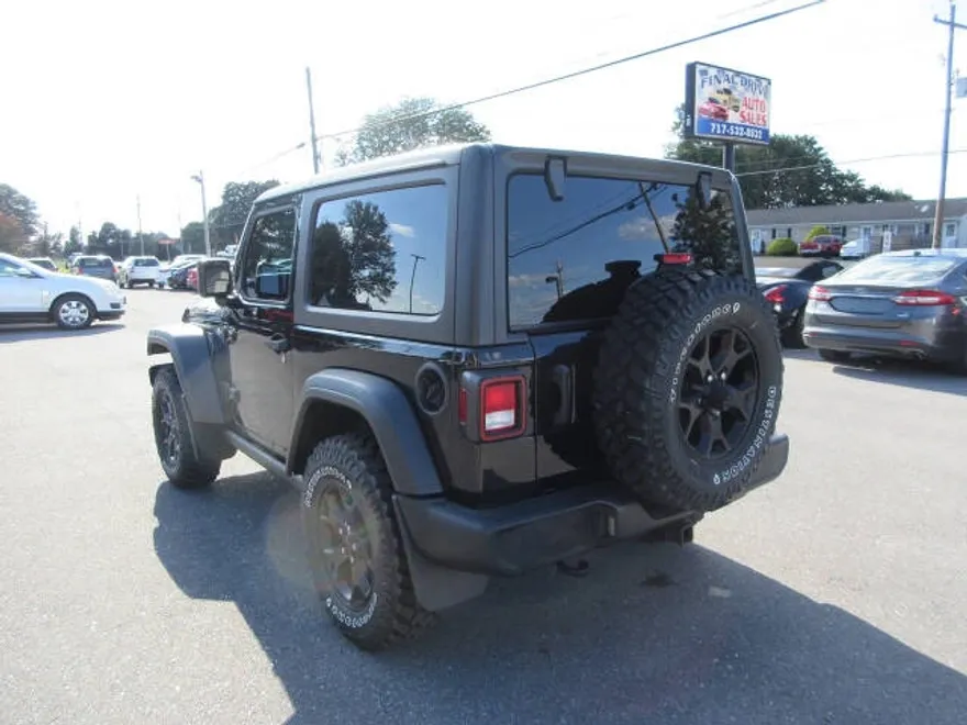 2021 Jeep Wrangler Willys photo 1