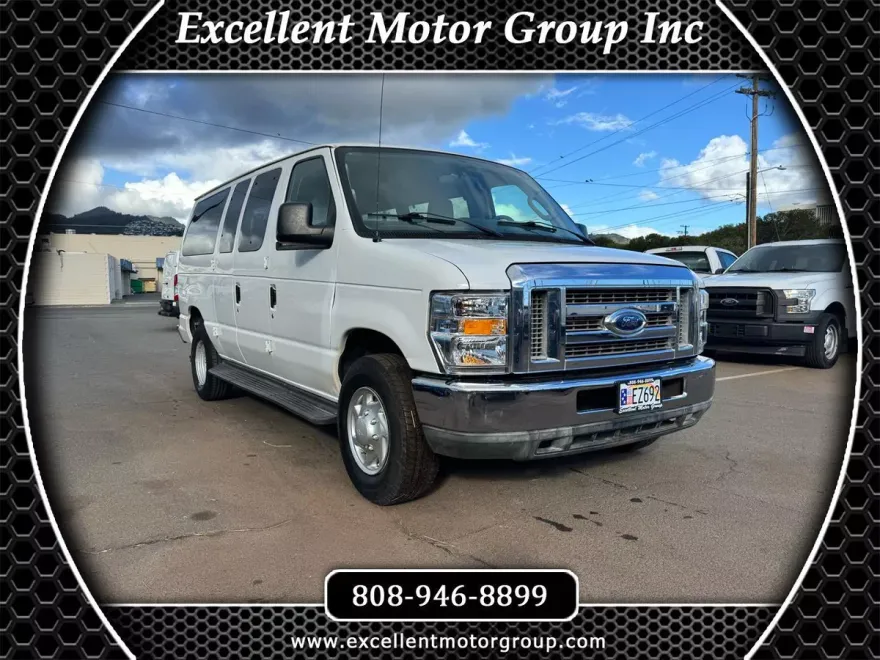 2011 Ford E-350 photo 1