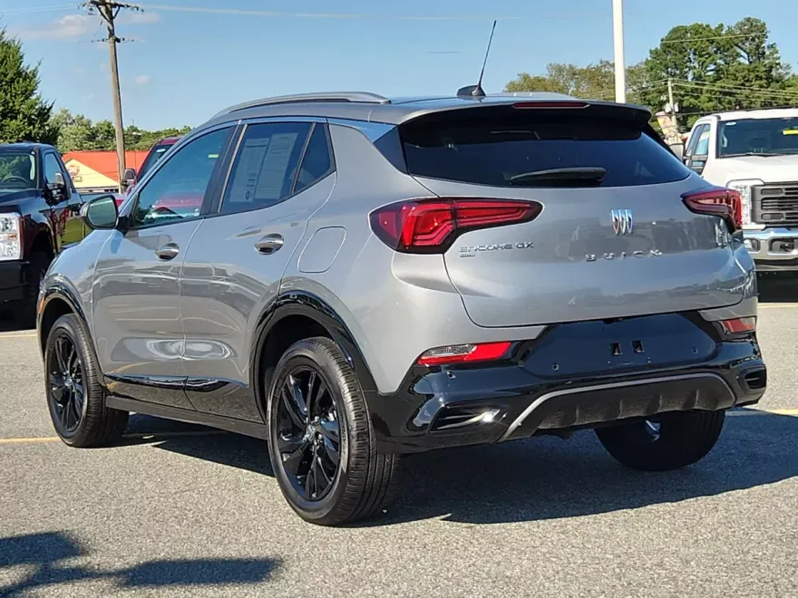 2024 Buick Encore GX Sport Touring photo 1