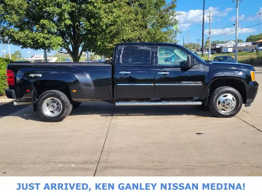 2013 Gmc Sierra Denali photo 1