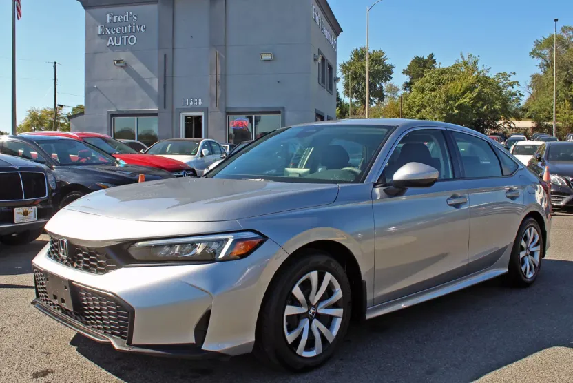 2025 Honda Civic LX photo 1