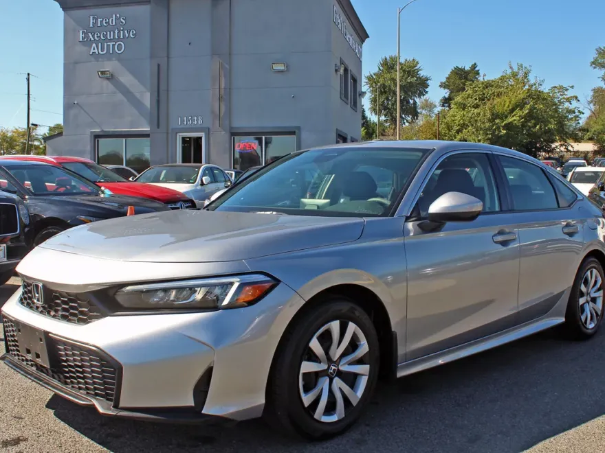 2025 Honda Civic LX photo 1