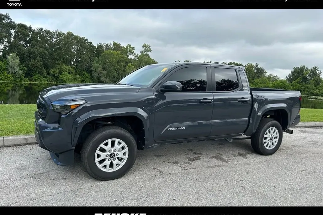 2024 Toyota Tacoma SR5 photo 1