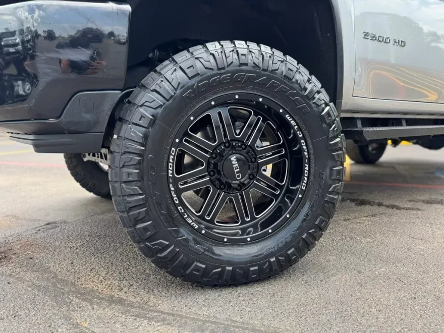 2022 Chevrolet Silverado 2500HD Custom photo 1