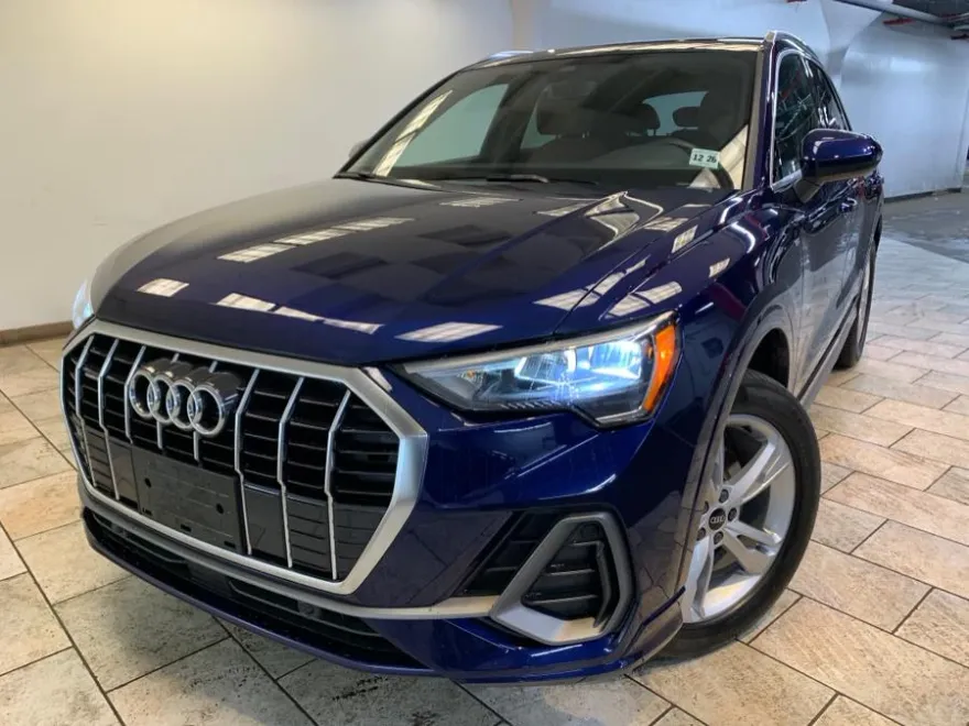 2022 Audi Q3 S line Premium 45 TFSI photo 1