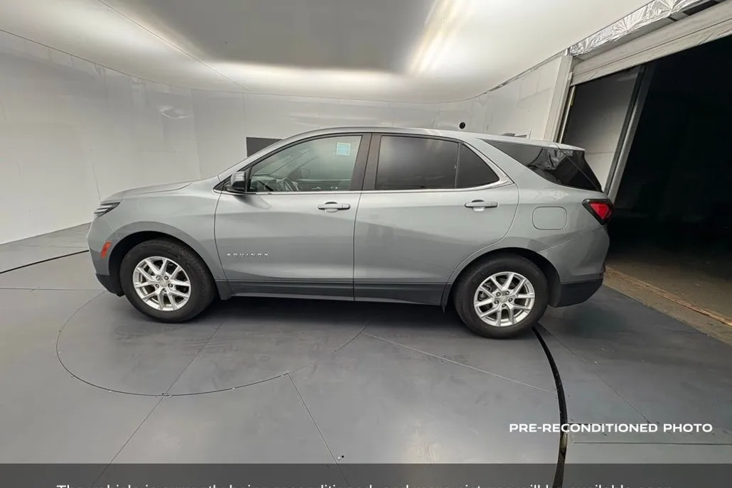 2023 Chevrolet Equinox photo 1