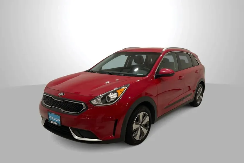 2017 Kia Niro FE LX photo 1