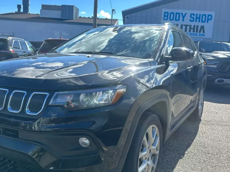 2022 Jeep Compass Latitude Lux photo 1
