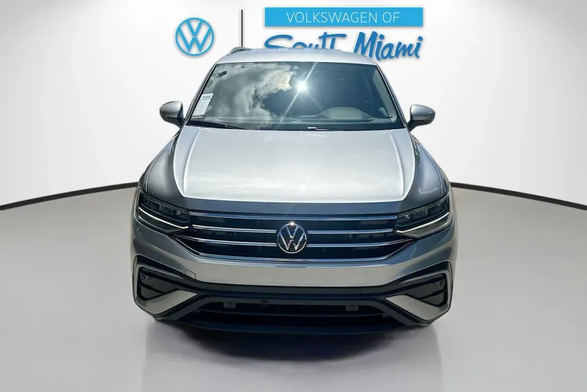 2024 Volkswagen Tiguan SE Wolfsburg Edition photo 1