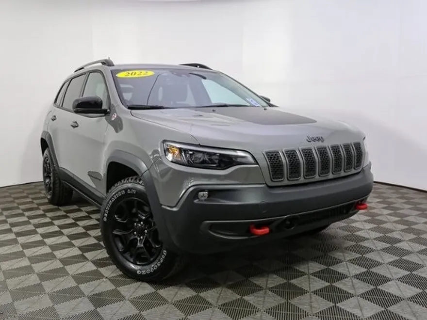 2022 Jeep Cherokee Trailhawk photo 1
