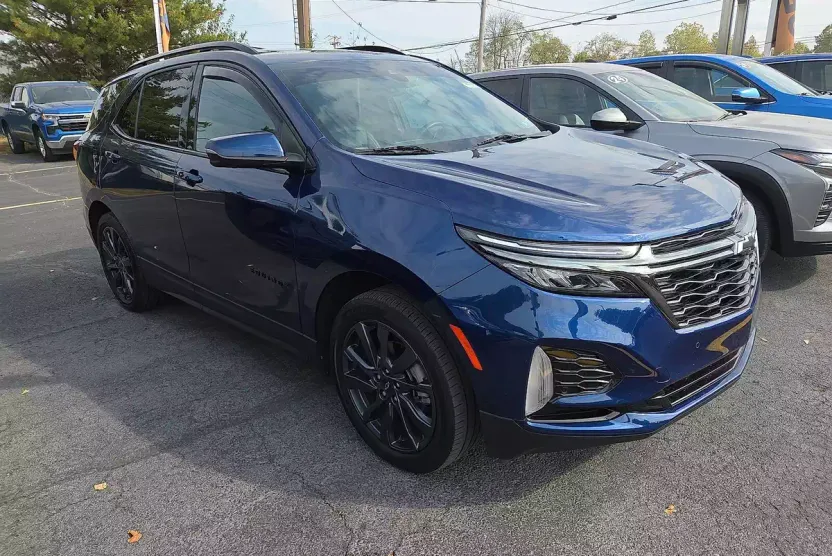 2022 Chevrolet Equinox RS photo 1