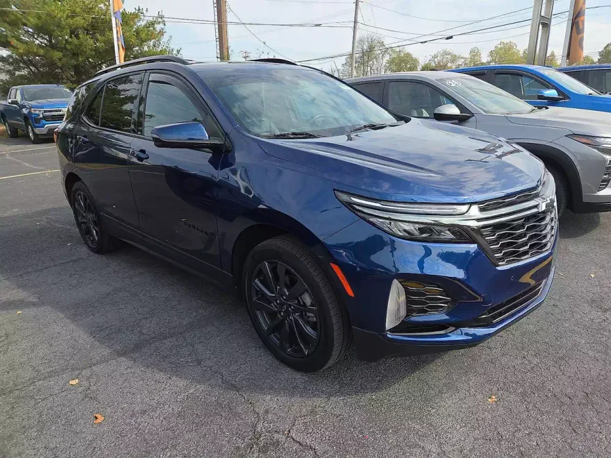2022 Chevrolet Equinox RS photo 1