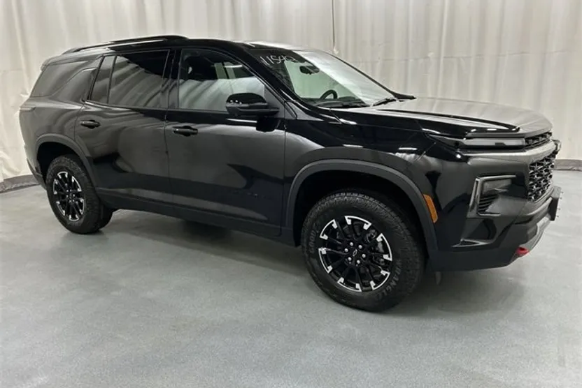 2026 Chevrolet Traverse Z71 photo 1