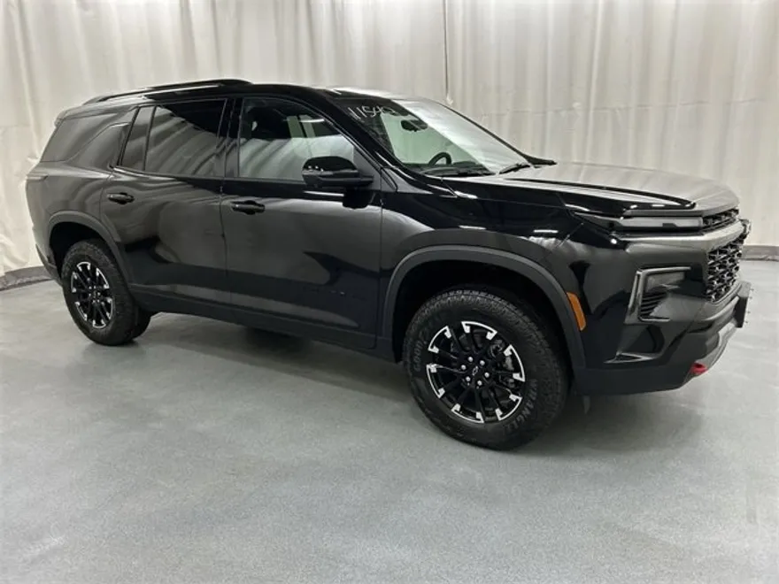 2026 Chevrolet Traverse Z71 photo 1