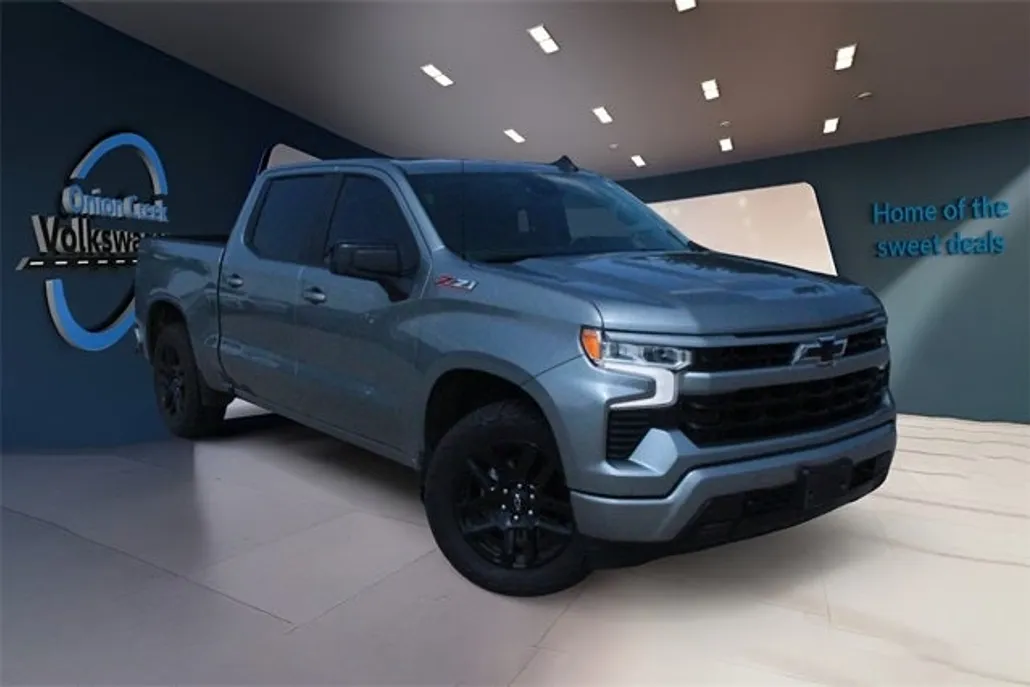 2023 Chevrolet Silverado 1500 RST photo 1