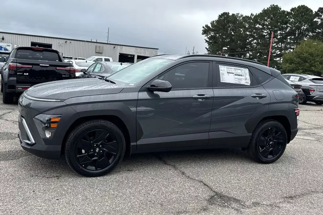 2026 Hyundai Kona SEL photo 1