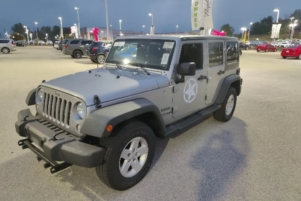 2018 Jeep Wrangler Unlimited Sport photo 1