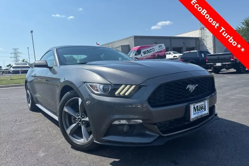 2017 Ford Mustang EcoBoost photo 1