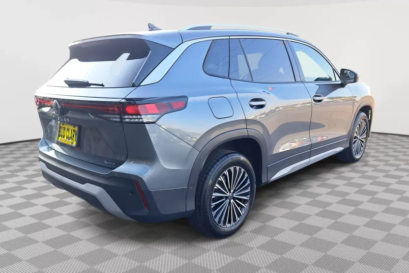 2025 Volkswagen Tiguan S photo 1