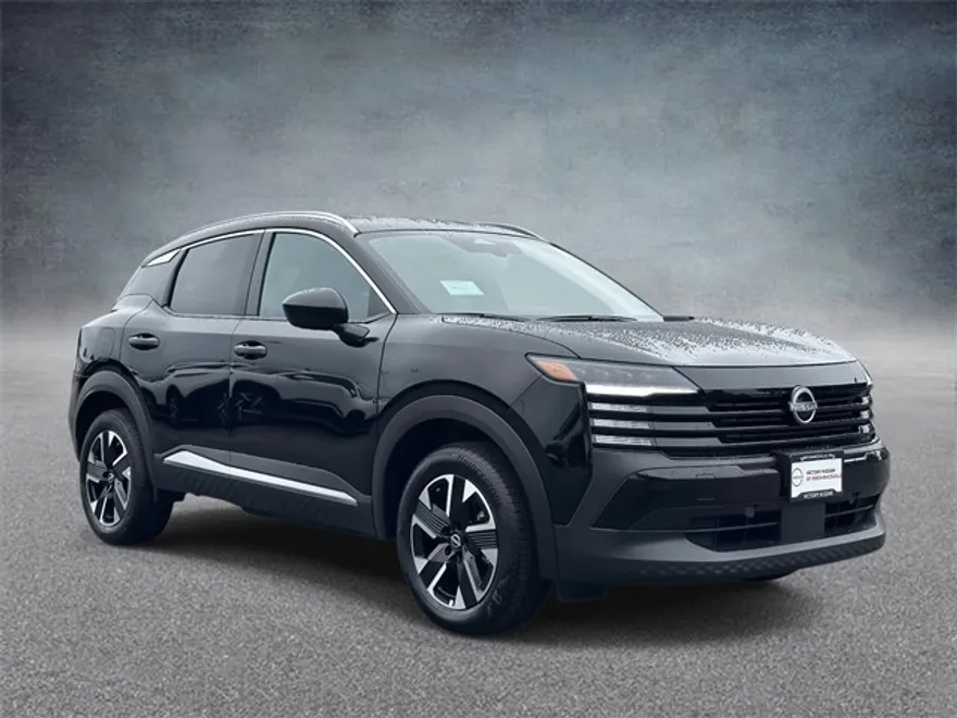 2025 Nissan Kicks SV photo 1