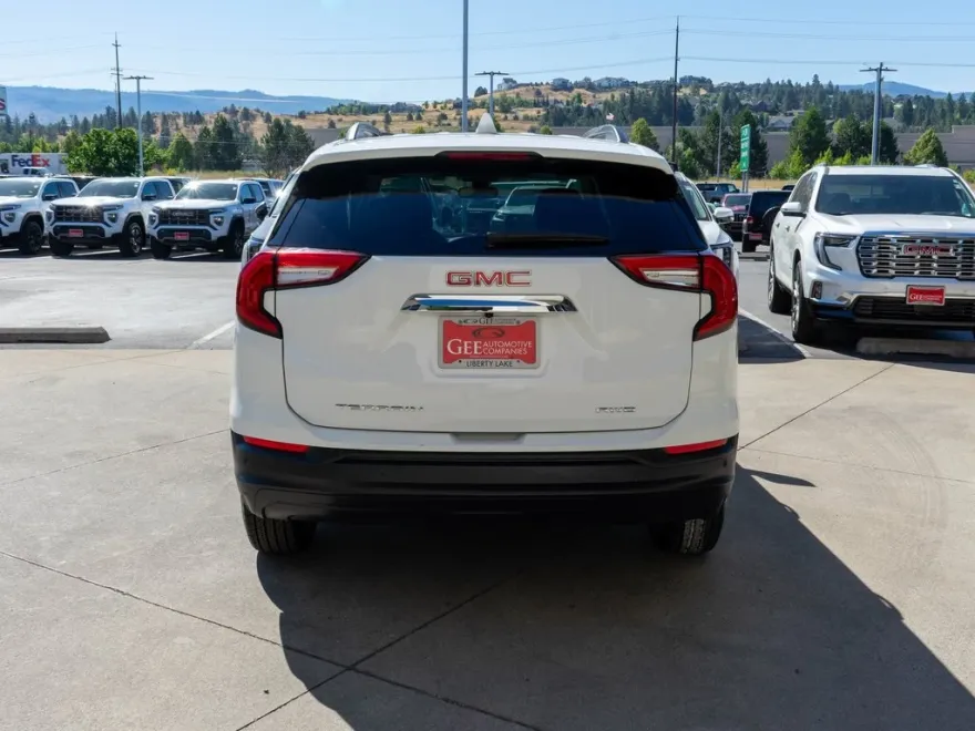 2023 Gmc Terrain SLE photo 1