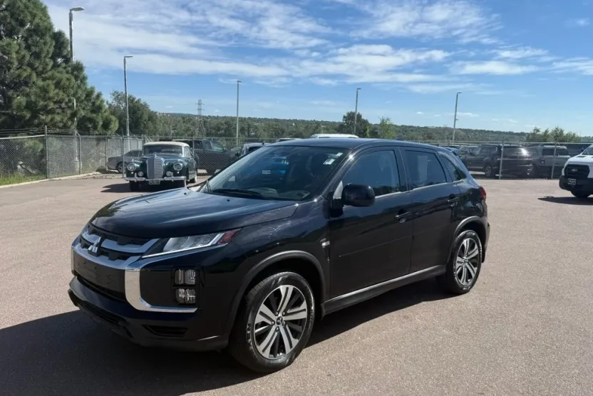 2021 Mitsubishi Outlander Sport ES photo 1