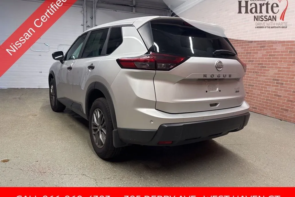 2024 Nissan Rogue S photo 1