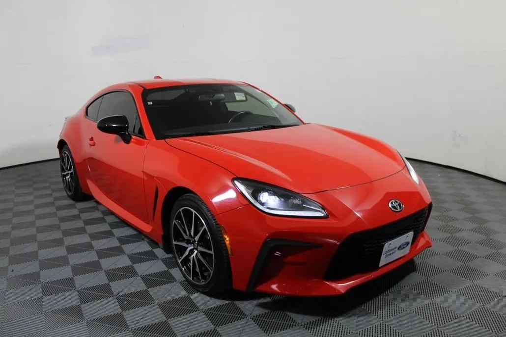 2023 Toyota GR86 Base photo 1