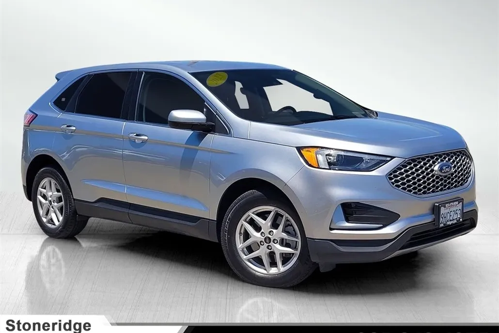 2023 Ford Edge SEL photo 1