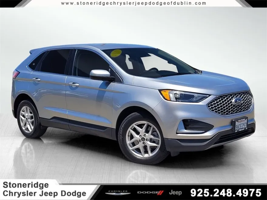 2023 Ford Edge SEL photo 1