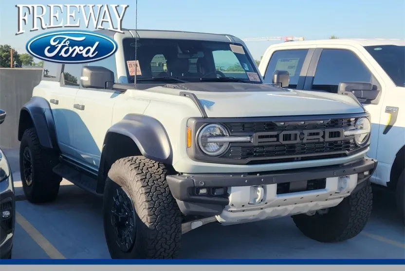 2023 Ford Bronco Raptor photo 1