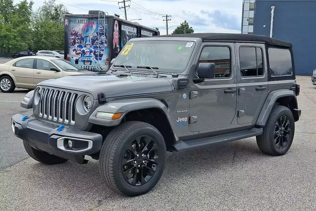 2022 Jeep Wrangler 4xe Unlimited Sahara photo 1