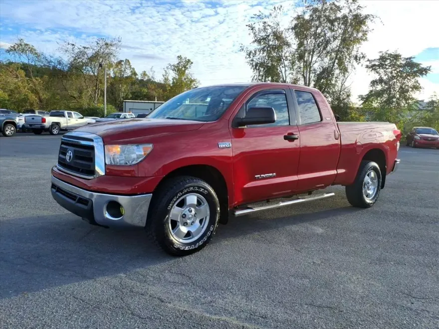 2013 Toyota Tundra SR5 photo 1