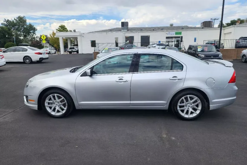 2012 Ford Fusion SEL photo 1