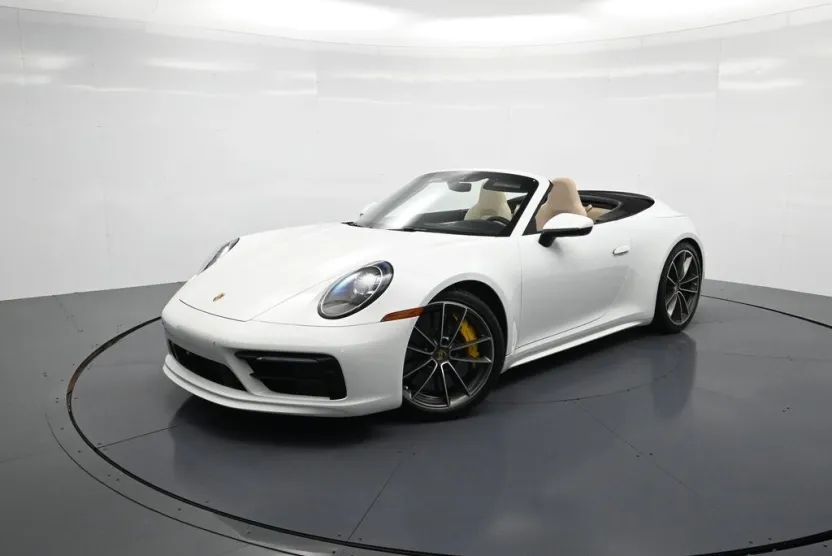 2024 Porsche 911 4S Cabriolet photo 1