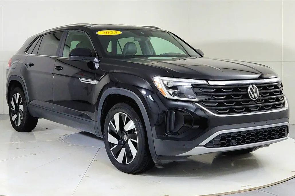 2024 Volkswagen Atlas Cross Sport SE Technology photo 1